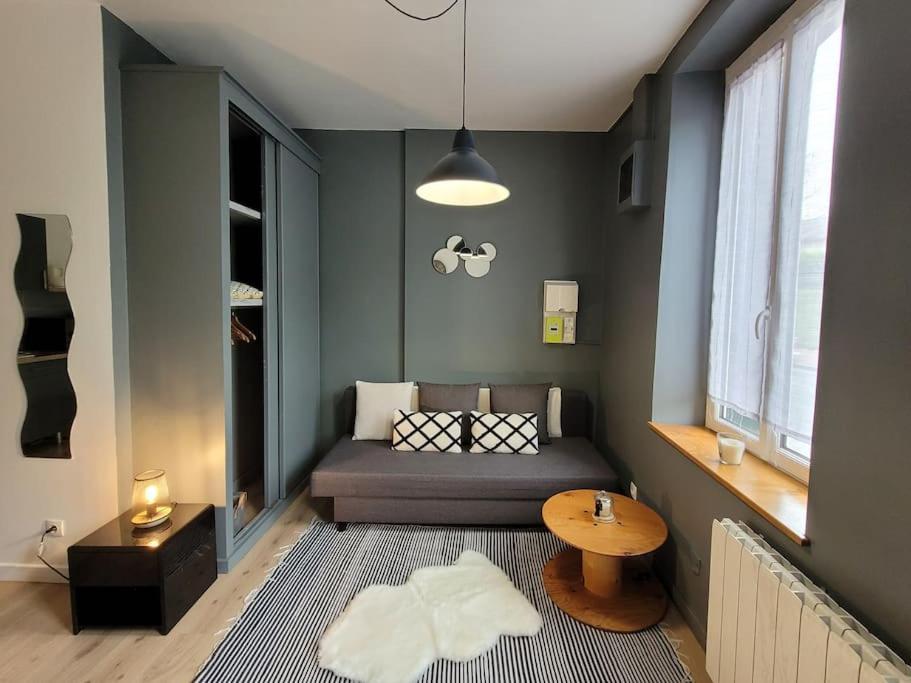 Studio Prive Centre Saint Louis Montargis Exterior photo